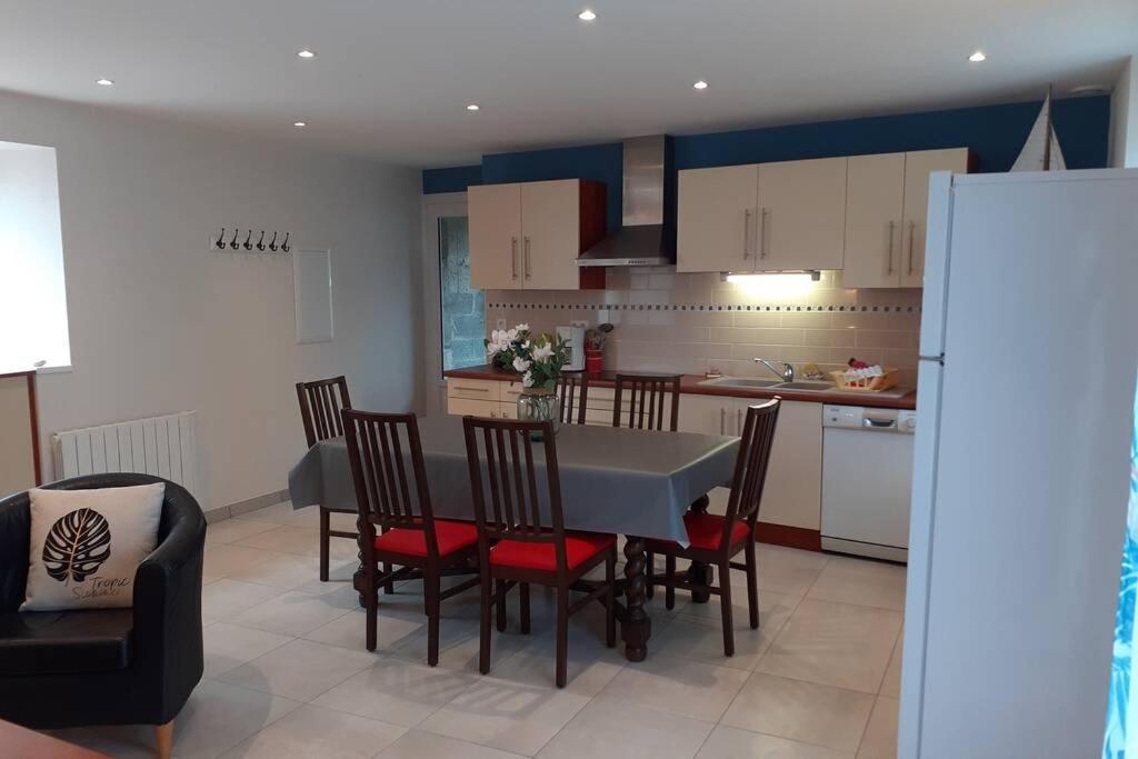 Appartement 4 Pers Dans Longere A 800M De La Plage Plouhinec  Zewnętrze zdjęcie